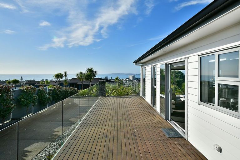 Photo of property in 30 Manhattan Rise, Orewa, 0931