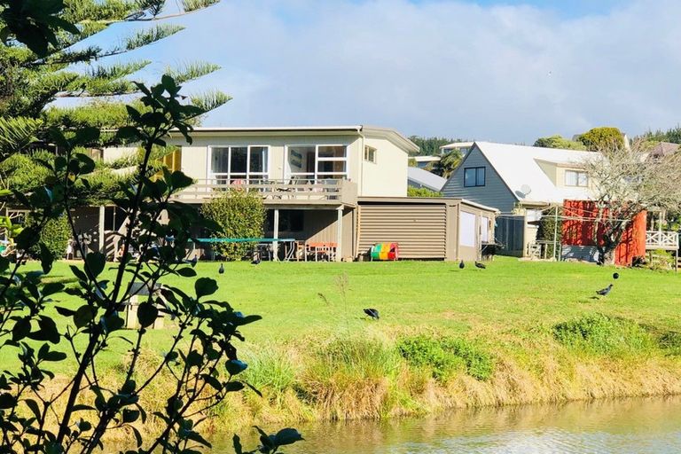 Photo of property in 203 Onemana Drive, Onemana, Whangamata, 3691