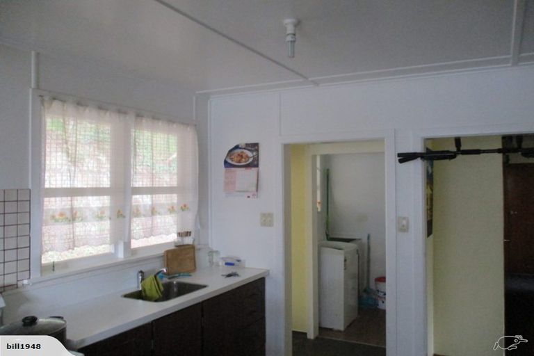 Photo of property in 6 Shackleton Grove, Stokes Valley, Lower Hutt, 5019