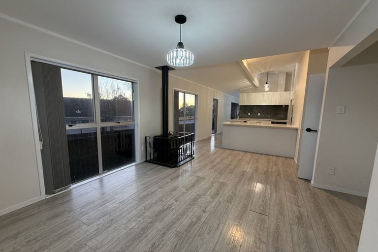 Photo of property in 69 Redoubt Road, Goodwood Heights, Auckland, 2105