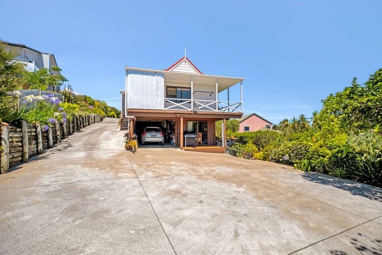 Photo of property in 24 Bay View Road, Cable Bay, 0420