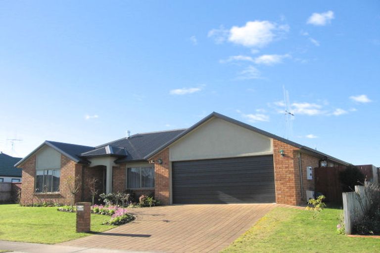 Photo of property in 4 Greenough Place, Rototuna, Hamilton, 3210