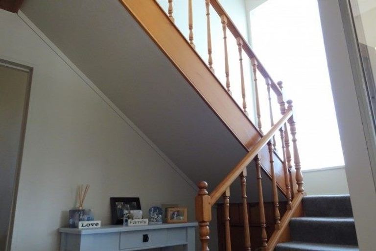 Photo of property in 2 Stanton Crescent, Karoro, Greymouth, 7805