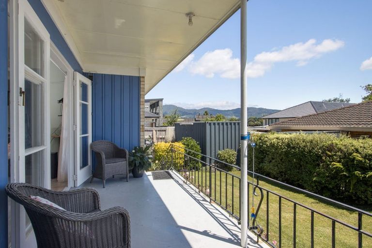 Photo of property in 18 Beach Road, Katikati, 3129