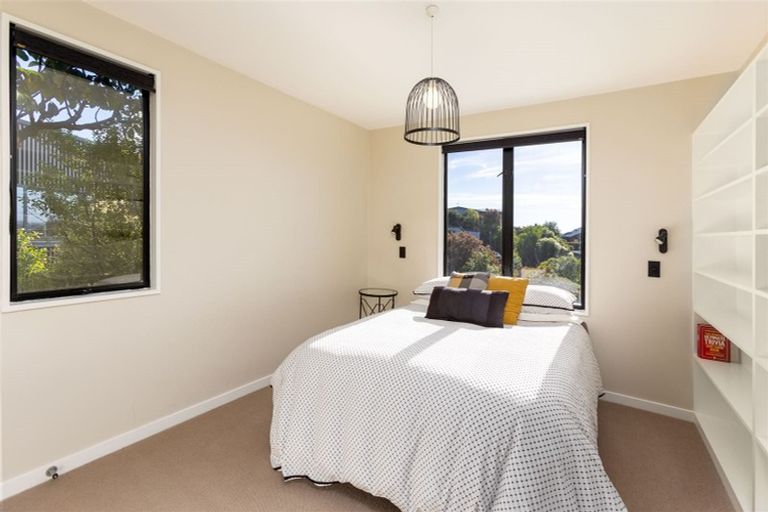 Photo of property in 9a Janice Place, Mount Pleasant, Christchurch, 8081