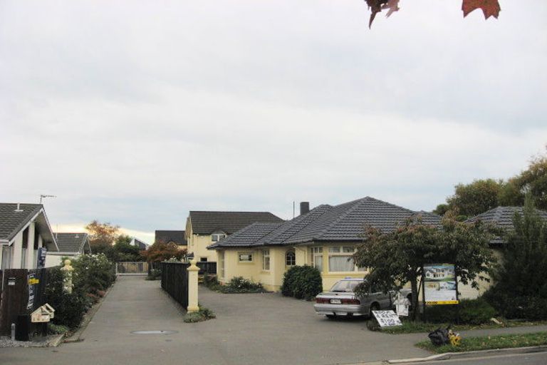 Photo of property in 162 Yaldhurst Road, Sockburn, Christchurch, 8042