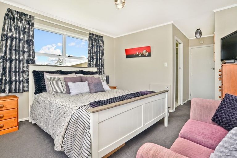 Photo of property in 68 Pohutukawa Drive, Pukete, Hamilton, 3200