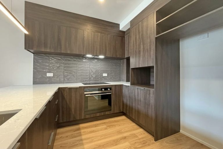 Photo of property in 12/18 Karengo Street, Long Bay, Auckland, 0630