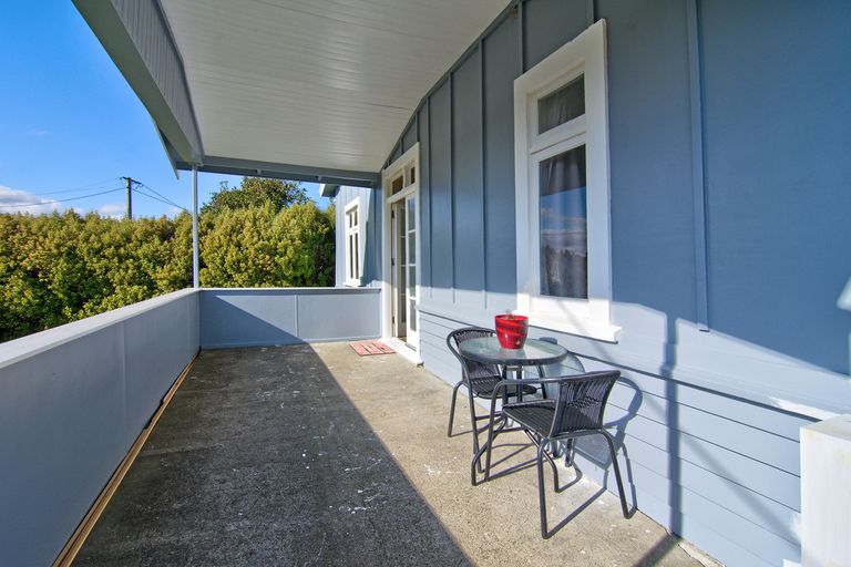 Photo of property in 14 Alfredton Road, Eketahuna, 4900