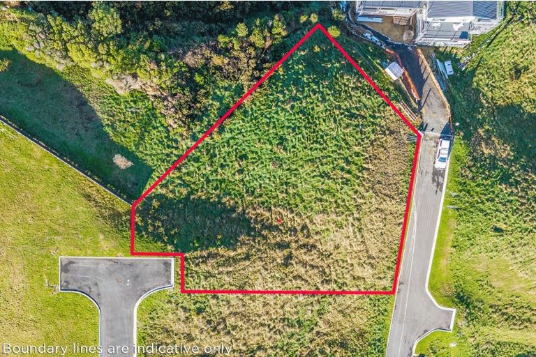 Photo of property in 8 Pa Harakeke Rise, Plimmerton, 5026