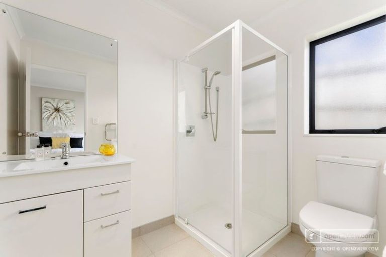 Photo of property in 65 Tiriwa Drive, Massey, Auckland, 0614