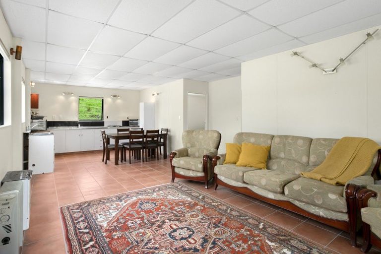 Photo of property in 215 Kempthorne Road, Russell, 0272