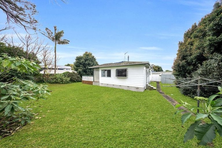 Photo of property in 15 Kindergarten Drive, Conifer Grove, Takanini, 2112