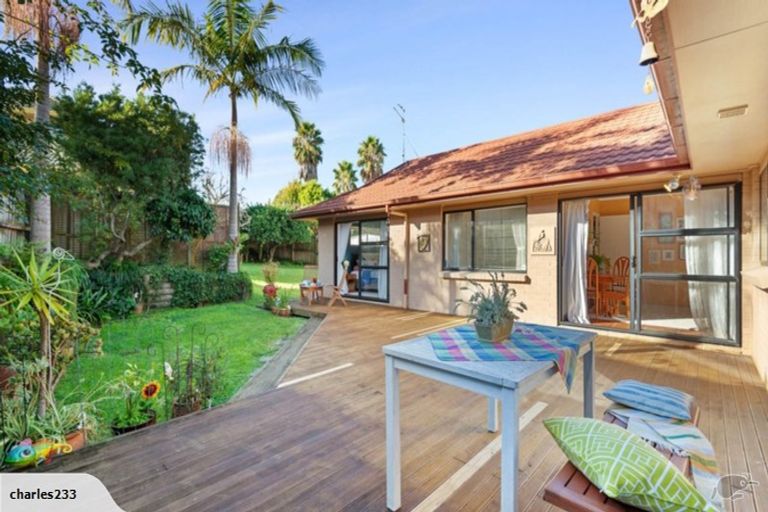 Photo of property in 24 Nicholas Road, Somerville, Auckland, 2014