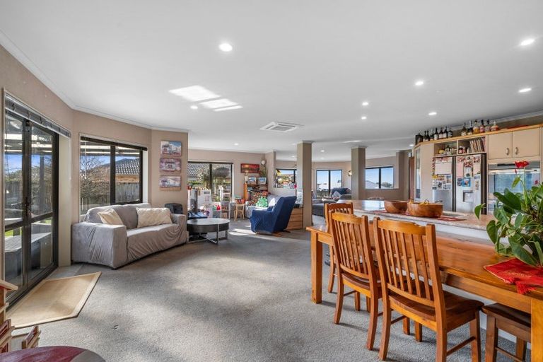 Photo of property in 7 Donelle Place, Te Puke, 3119