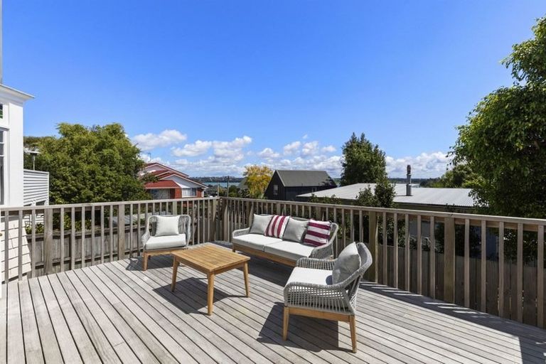 Photo of property in 116a Bayswater Avenue, Bayswater, Auckland, 0622