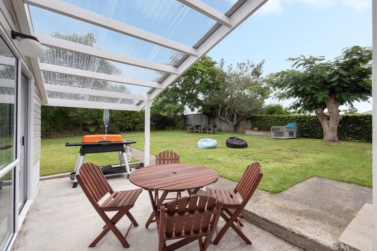 Photo of property in 13 Fairview Place, Te Puke, 3119