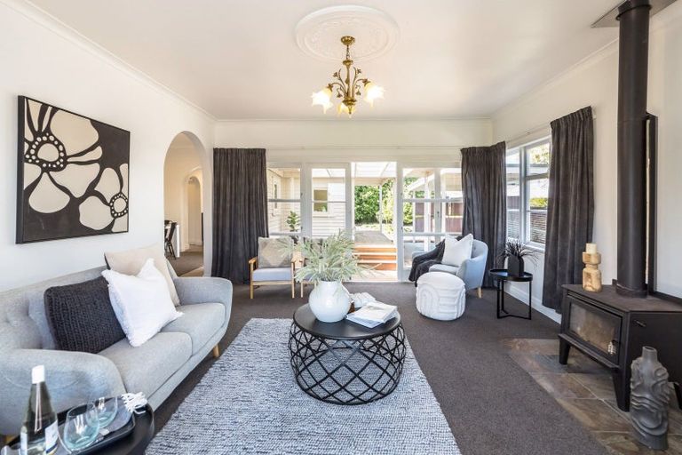 Photo of property in 65 Brandon Street, Featherston, 5710