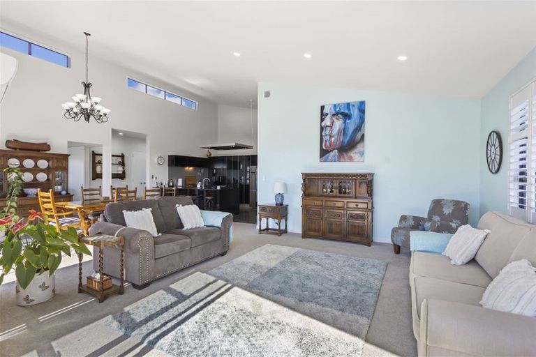 Photo of property in 23 Saint Maroun Rise, The Gardens, Auckland, 2105