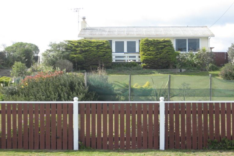 Photo of property in 42 Rua Avenue, Waitarere Beach, Levin, 5510