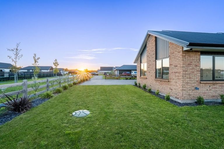 Photo of property in 13 Polwarth Lane, West Melton, 7618