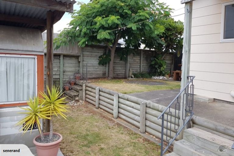 Photo of property in 75 Gillies Crescent, Waimarama, Havelock North, 4294