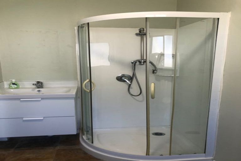 Photo of property in 3 Anzia Way, Johnsonville, Wellington, 6037