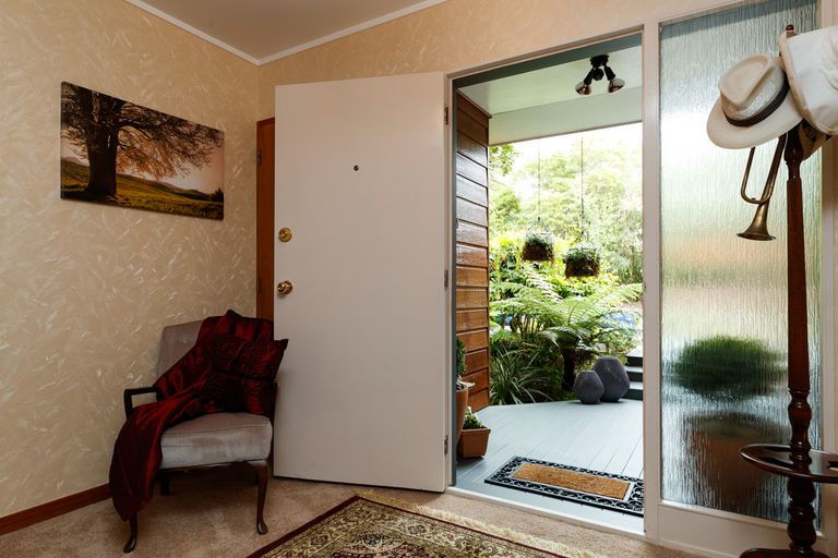 Photo of property in 126 Atawhai Road, Fitzherbert, Palmerston North, 4410