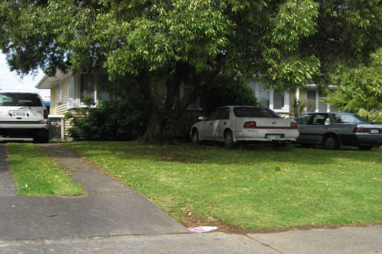 Photo of property in 96 Chingford Close, Mangere, Auckland, 2022