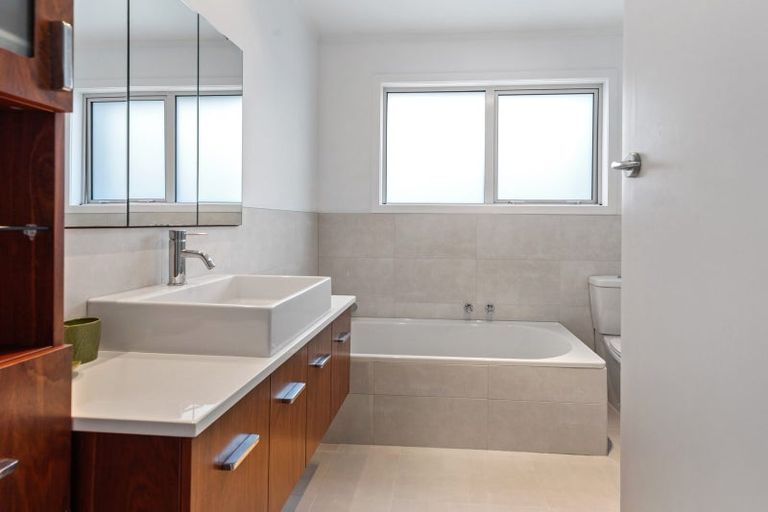 Photo of property in 29 Whitaker Street, Otumoetai, Tauranga, 3110