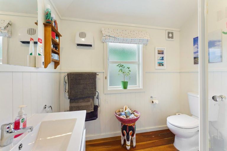 Photo of property in 15 Rangatira Street, Otaki, 5512