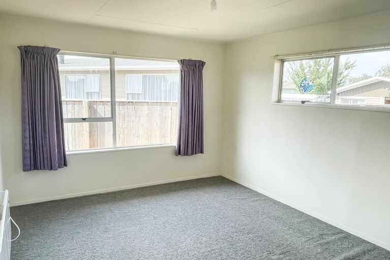 Photo of property in 38 Amberley Avenue, Westbrook, Palmerston North, 4412