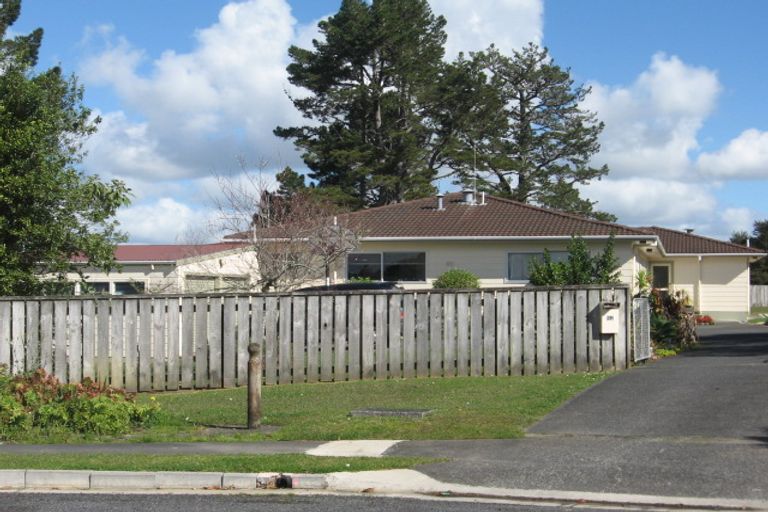 Photo of property in 2b Takahe Street, Tikipunga, Whangarei, 0112