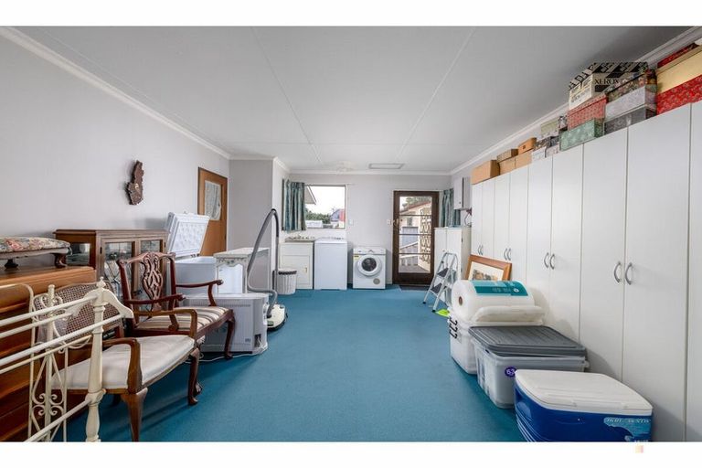 Photo of property in 6 Bond Street, Waimate, 7924