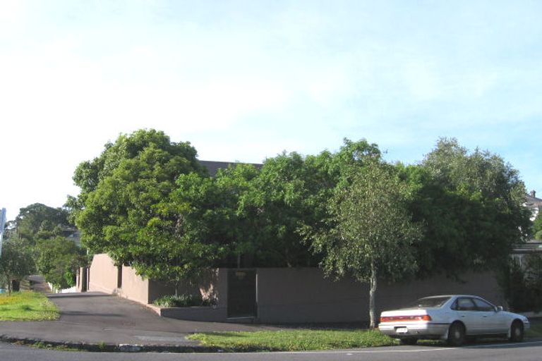 Photo of property in 42 Argyle Street, Herne Bay, Auckland, 1011