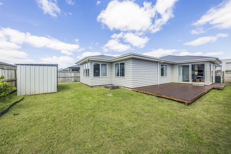 Photo of property in 19 Hollowout Street, Takanini, 2112