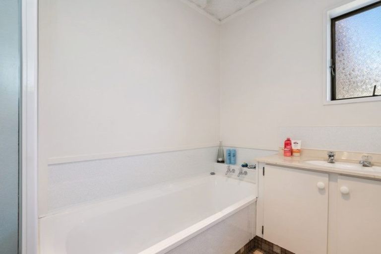 Photo of property in 111a Wellington Street, Pukekohe, 2120