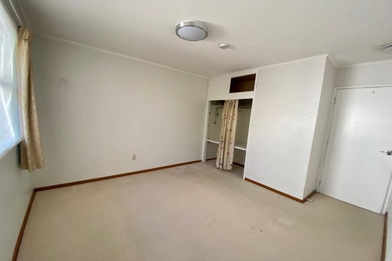 Photo of property in 84 Salamanca Road, Sunnynook, Auckland, 0620