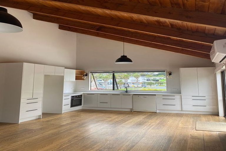 Photo of property in 642b Whangaparaoa Road, Stanmore Bay, Whangaparaoa, 0932