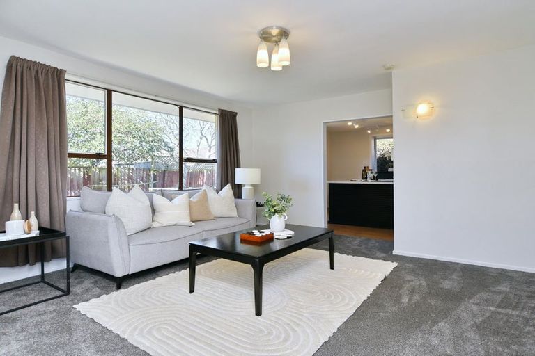 Photo of property in 2/14 Four Elms Place, Parklands, Christchurch, 8083