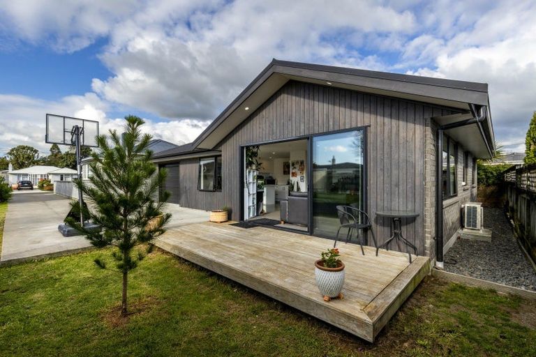 Photo of property in 32a Tokomaru Street, Welbourn, New Plymouth, 4312
