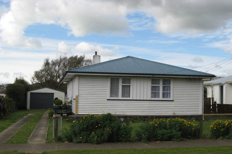 Photo of property in 57 Stout Street, Shannon, 4821