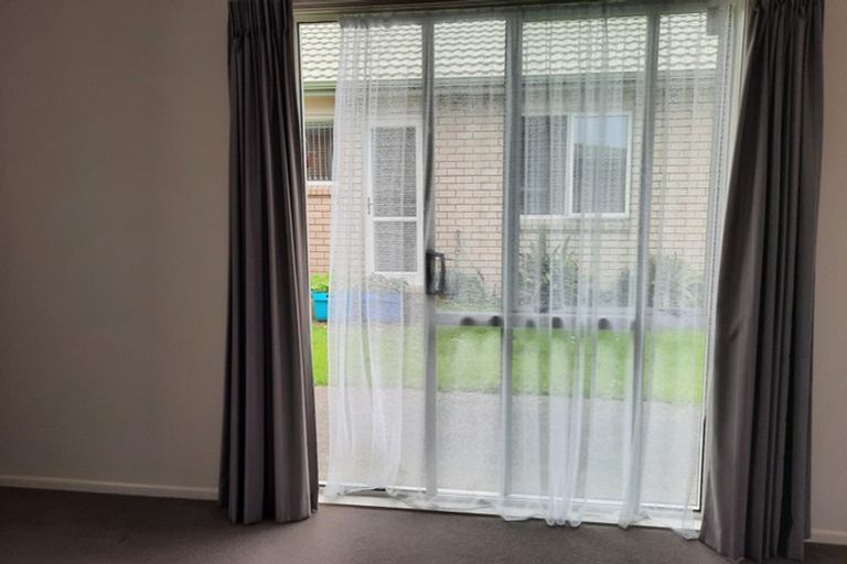 Photo of property in Amberley Park, 8/8 Village Place, Tuakau, 2121