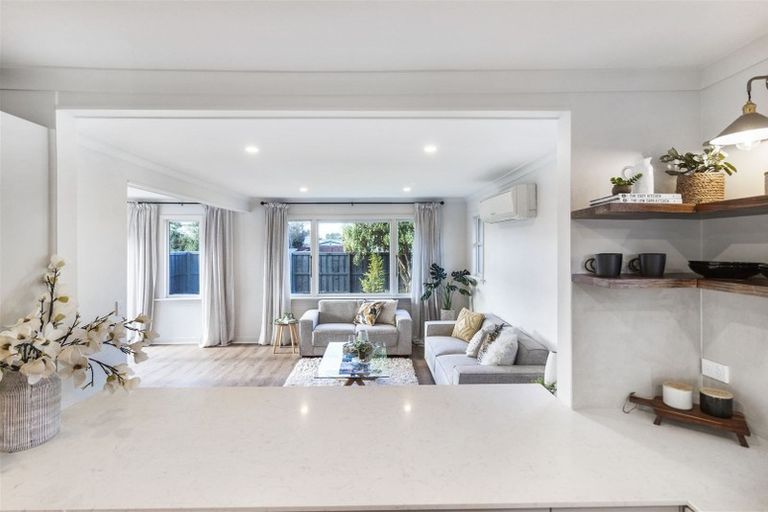 Photo of property in 1/98 Amyes Road, Hornby, Christchurch, 8042