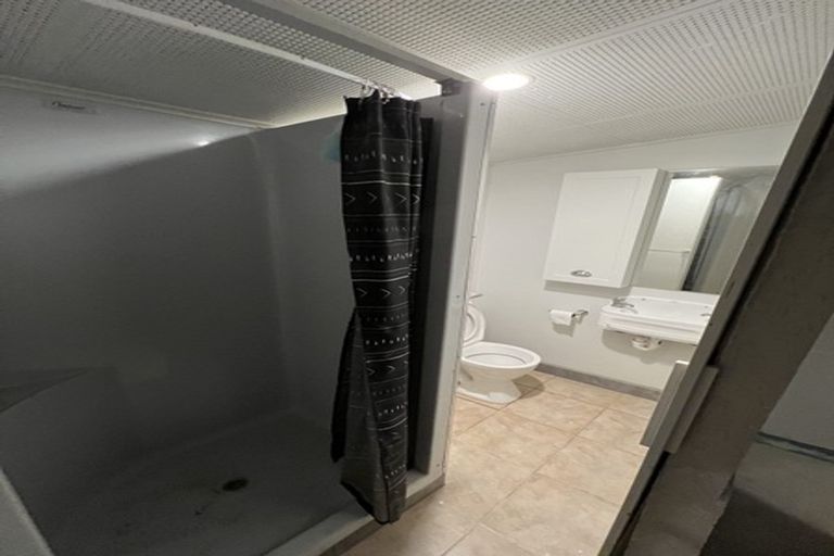 Photo of property in 6 Brighton Terrace, Murrays Bay, Auckland, 0630