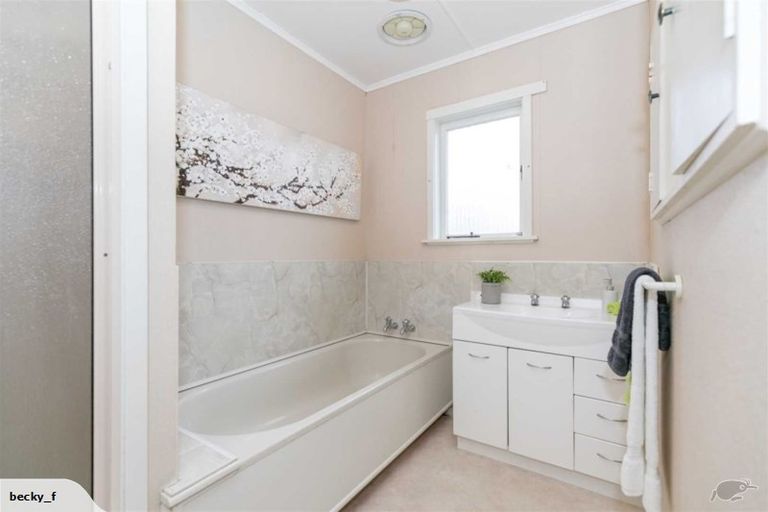 Photo of property in 30a Glenview Terrace, Glenview, Hamilton, 3206