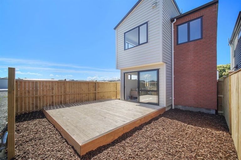Photo of property in 8 Combat Street, Papakura, 2110
