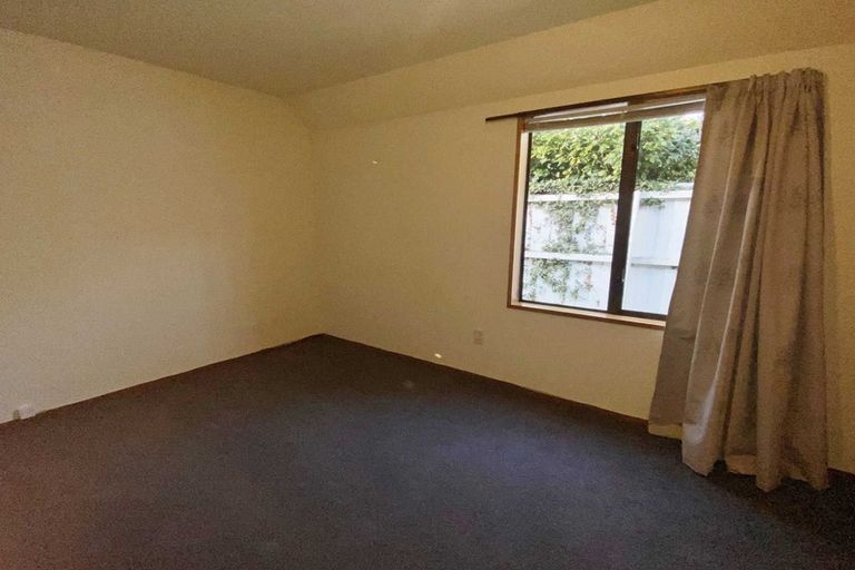 Photo of property in 2/46 Weston Road, St Albans, Christchurch, 8052