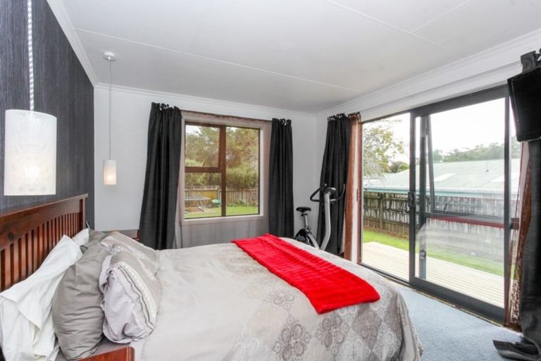 Photo of property in 16 Rewa Street, Inglewood, 4330