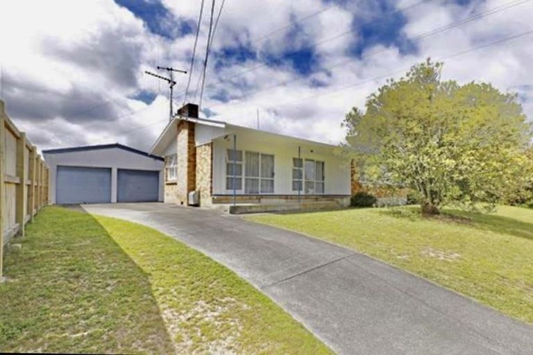 Photo of property in 44 Southsea Crescent, Silverdale, Hamilton, 3216